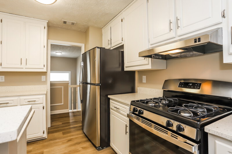 3,230/Mo, 2374 Alden Woods Jonesboro, GA 30236 Kitchen View