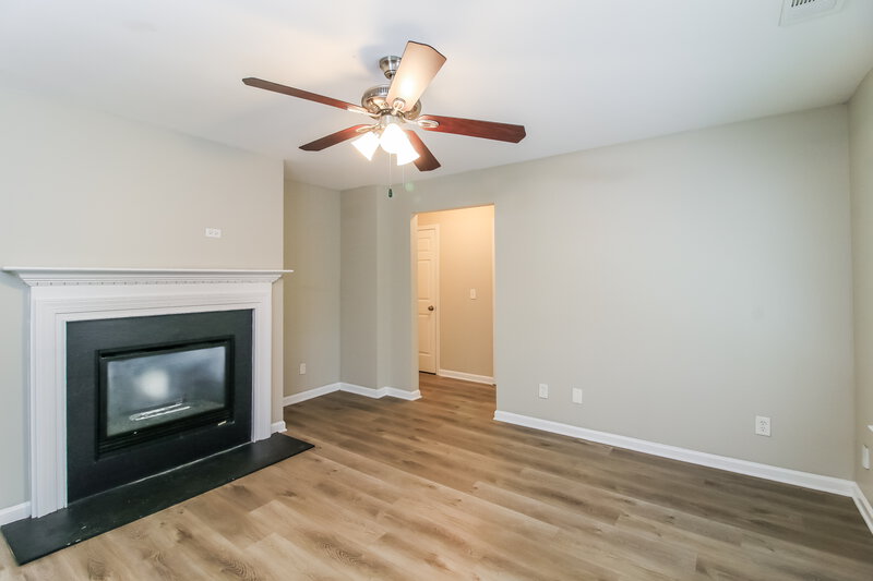 2,060/Mo, 3022 Sable Run Rd Atlanta, GA 30349 Family Room View