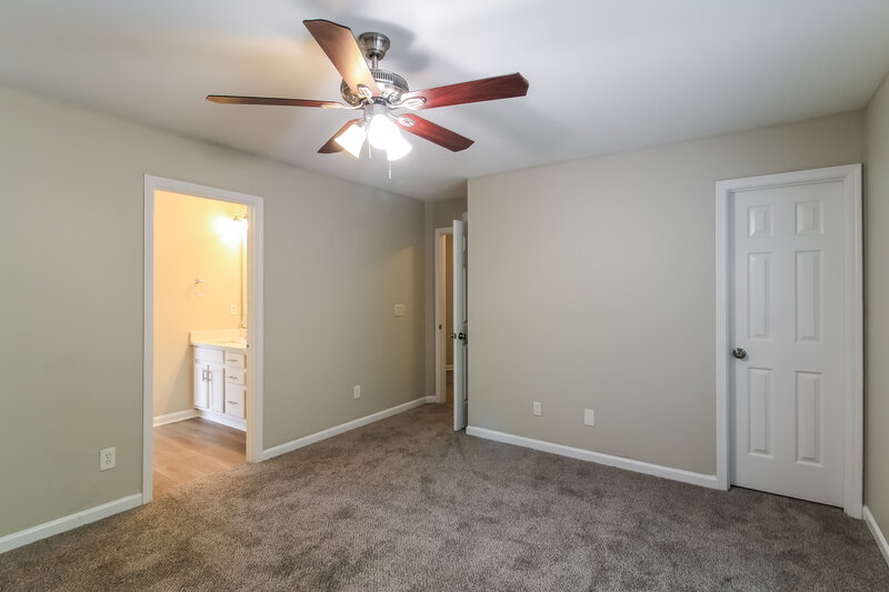 2,060/Mo, 3022 Sable Run Rd Atlanta, GA 30349 Main Bedroom View