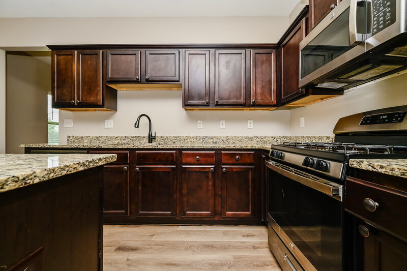 2,630/Mo, 4047 Clay Ct SE Conyers, GA 30013 Kitchen View 2