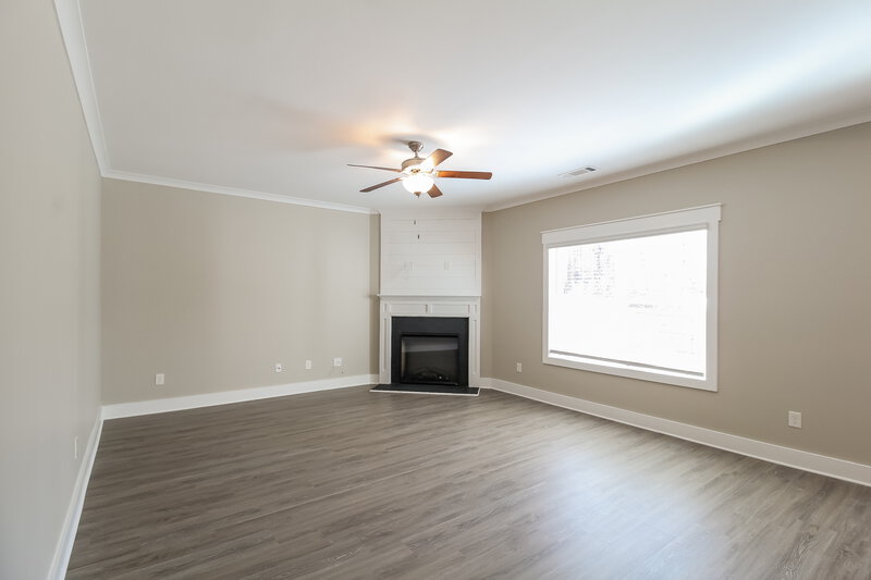 2,165/Mo, 245 Stonecreek Bnd Monroe, GA 30655 Living Room View