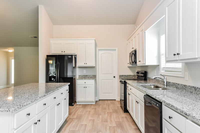 3,290/Mo, 28 Heartland Cir Winder, GA 30680 Kitchen Area View