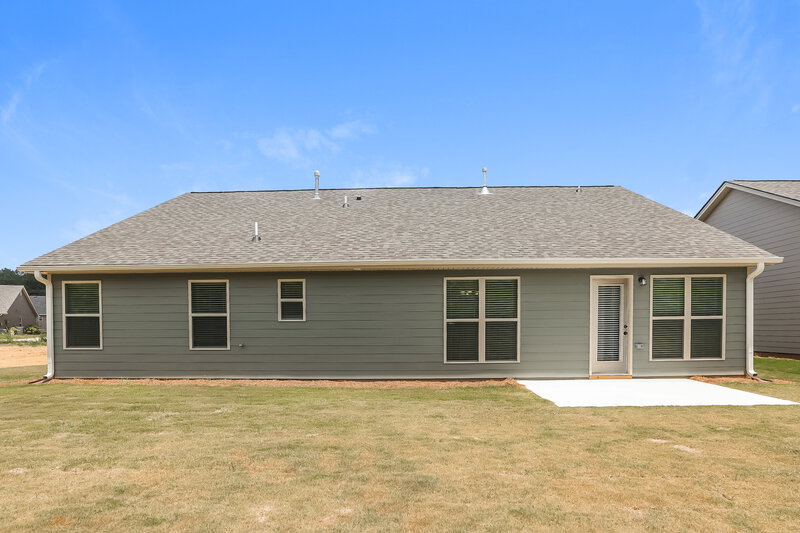 2,140/Mo, 40 Heartland Cir Winder, GA 30680 Rear View 2
