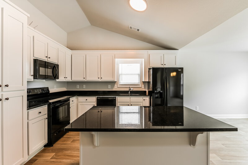 3,540/Mo, 74 Heartland Cir Winder, GA 30680 Kitchen View