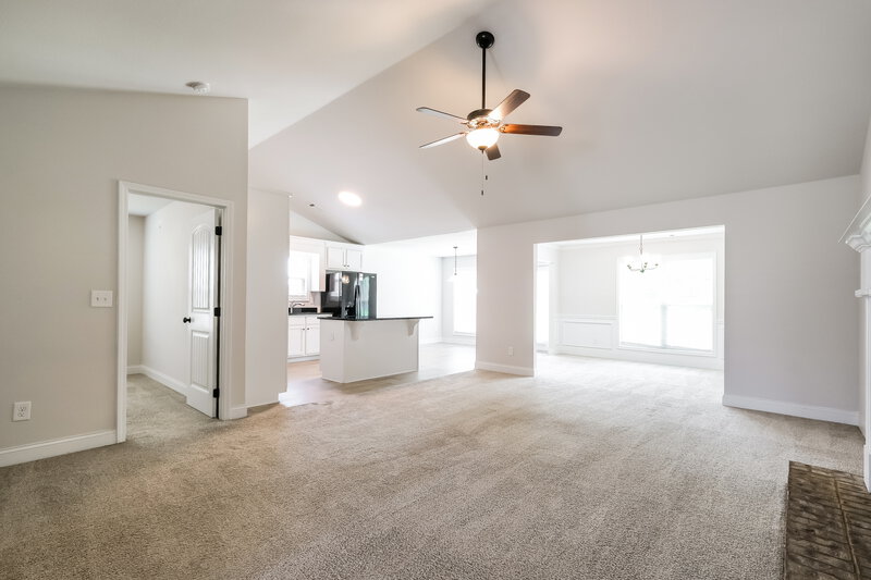 2,025/Mo, 74 Heartland Cir Winder, GA 30680 Living Room View 2