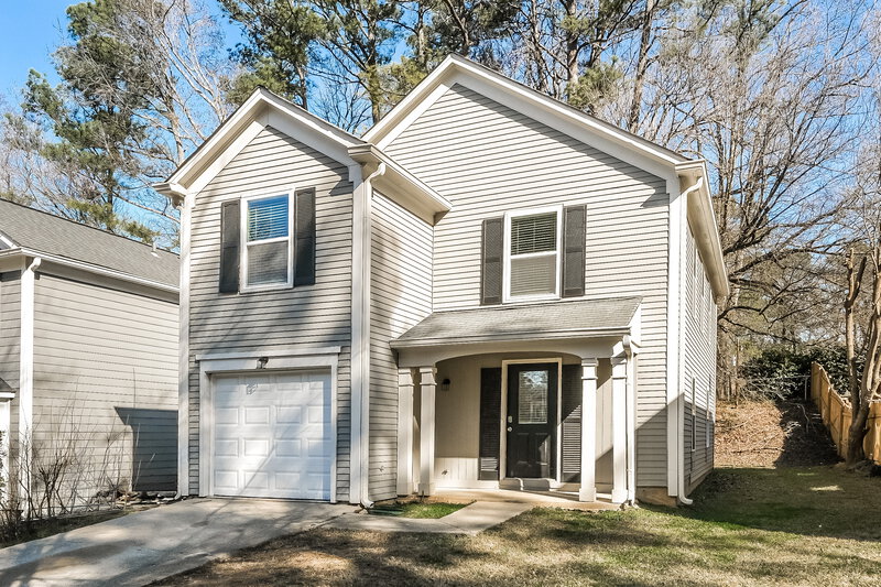 1,950/Mo, 6375 E Windsor Ln Norcross, GA 30093 Front View