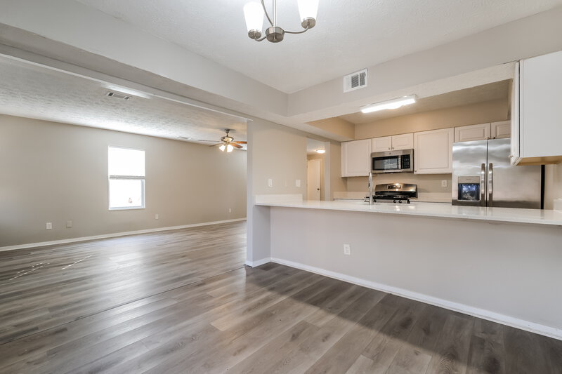 1,950/Mo, 6375 E Windsor Ln Norcross, GA 30093 Dining Room View