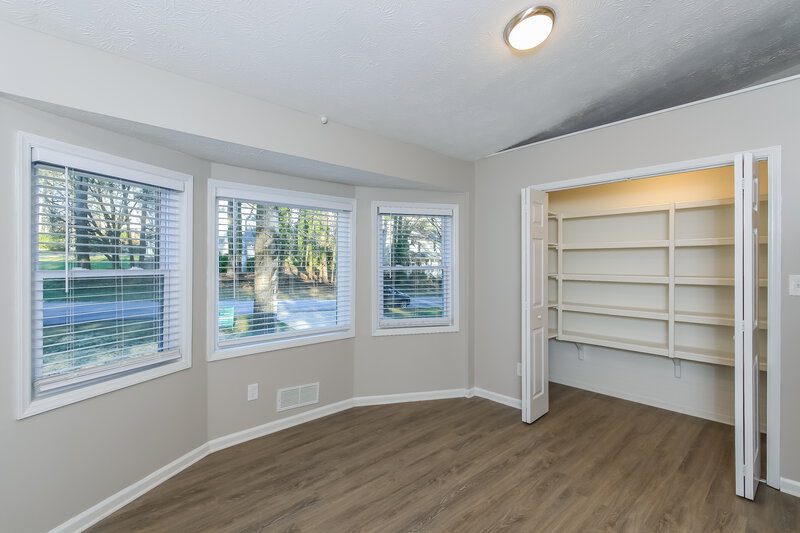 2,040/Mo, 3230 Revere Cir Snellville, GA 30039 Dining Room View