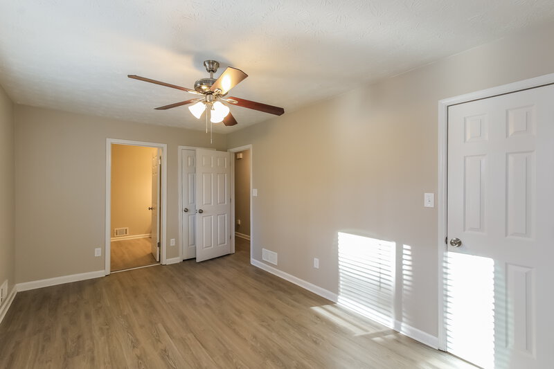 2,040/Mo, 3230 Revere Cir Snellville, GA 30039 Main Bedroom View 2