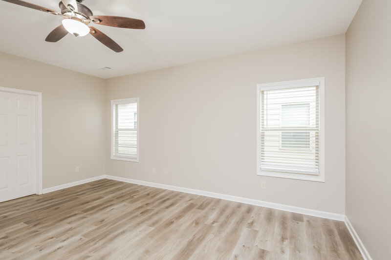 2,100/Mo, 2035 Summerglen Trl Braselton, GA 30517 Main Bedroom View