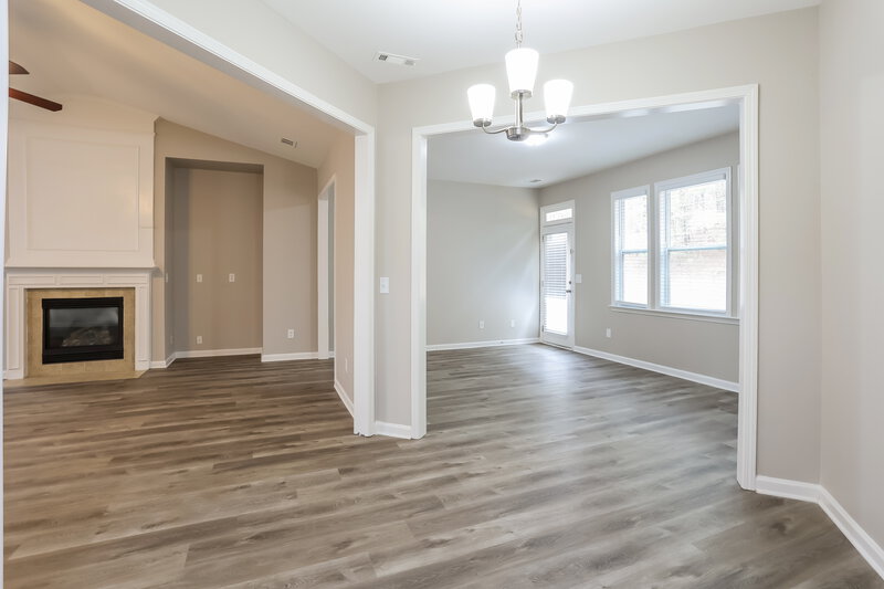 2,290/Mo, 2804 Summit Pkwy SW Atlanta, GA 30331 Dining Room View