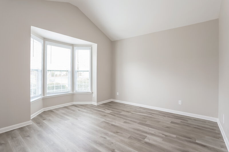 2,290/Mo, 2804 Summit Pkwy SW Atlanta, GA 30331 Sitting Room View 2