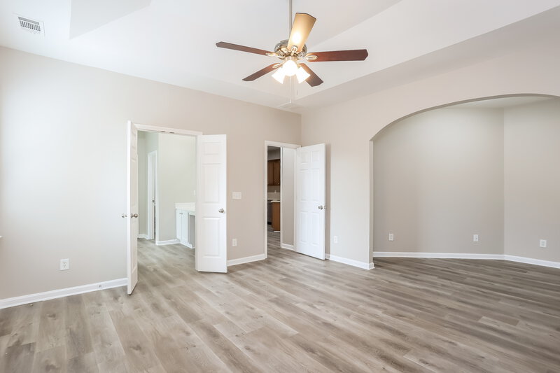 2,290/Mo, 2804 Summit Pkwy SW Atlanta, GA 30331 Main Bedroom View