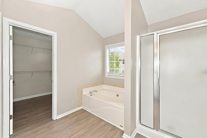 2,280/Mo, 3217 Watson Meadow Ln Loganville, GA 30052 Primary Bathroom View 2