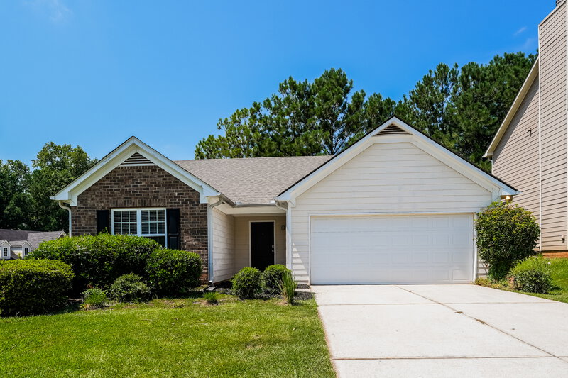 1,750/Mo, 310 Lakeside Pt Covington, GA 30016 External View