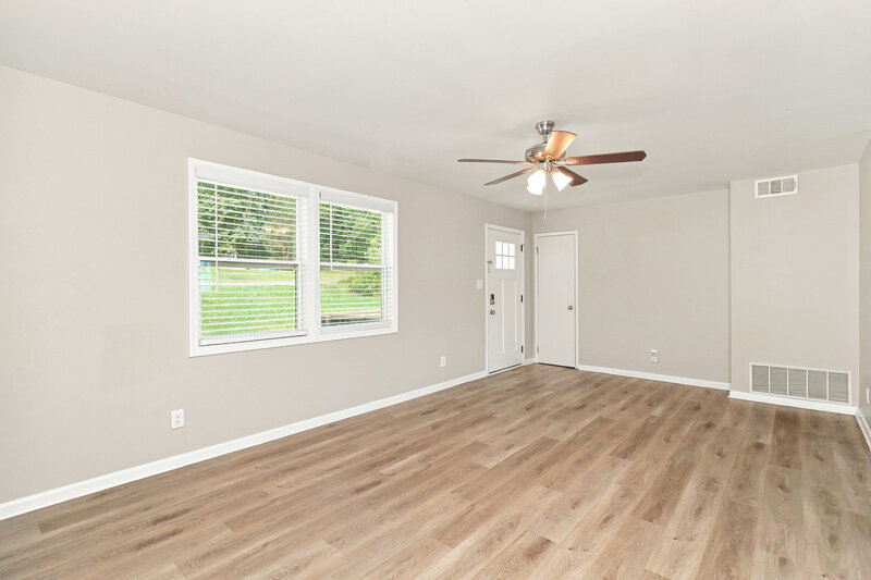 1,665/Mo, 120 Old Rudy York Rd NW Cartersville, GA 30121 Living Room View