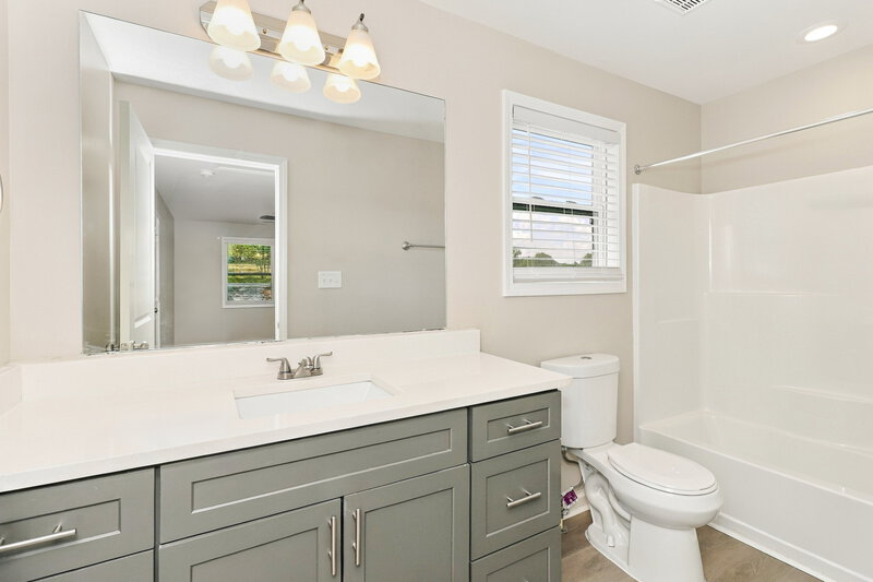 1,665/Mo, 120 Old Rudy York Rd NW Cartersville, GA 30121 Primary Bathroom View