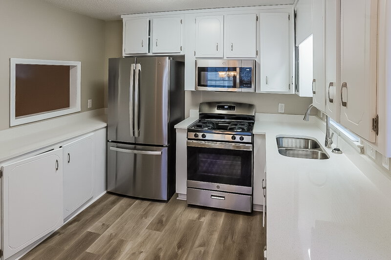 2,255/Mo, 107 Cedar Creek Ct Acworth, GA 30101 Kitchen View