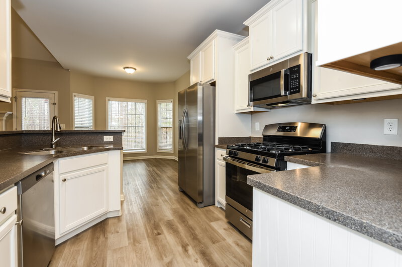 2,960/Mo, 636 Forest Pine Dr Ball Ground, GA 30107 Kitchen View 2