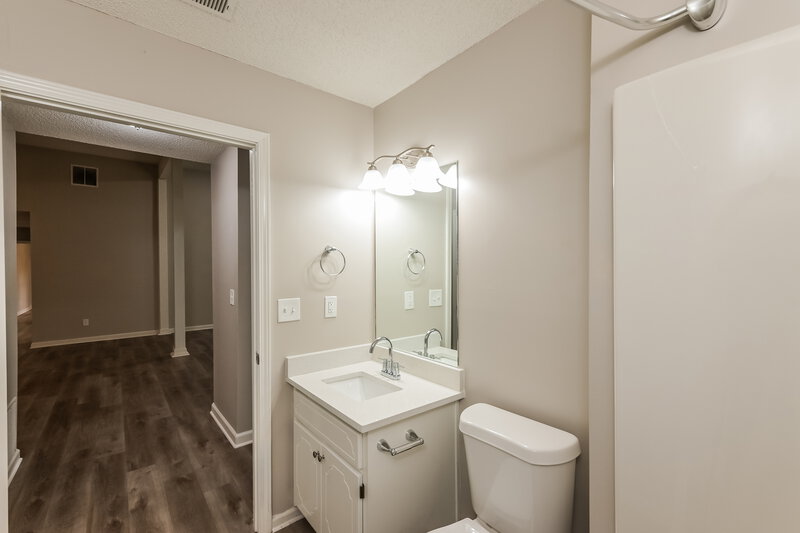 2,315/Mo, 14 Sleepy Hollow Ct Stockbridge, GA 30281 Bathroom View 2