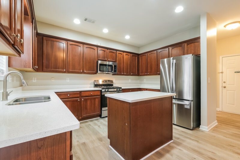 2,930/Mo, 2713 Carleton Gold Rd Dacula, GA 30019 Kitchen View 2