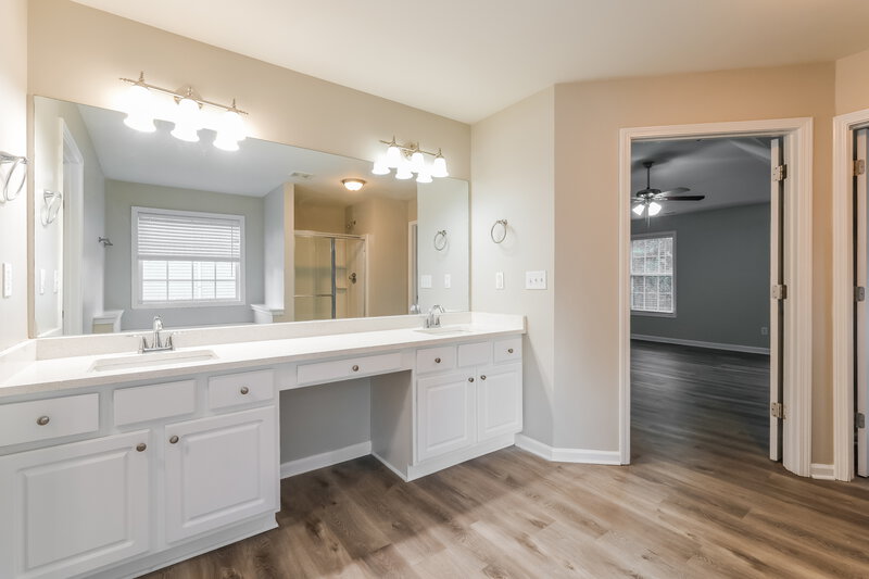2,930/Mo, 2713 Carleton Gold Rd Dacula, GA 30019 Main Bathroom View