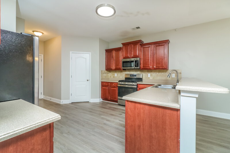 2,470/Mo, 4459 Hamby Pond Pl NW Acworth, GA 30102 Kitchen View 2