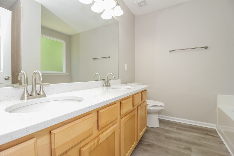 2,715/Mo, 164 Village Trce Woodstock, GA 30188 Main Bathroom View