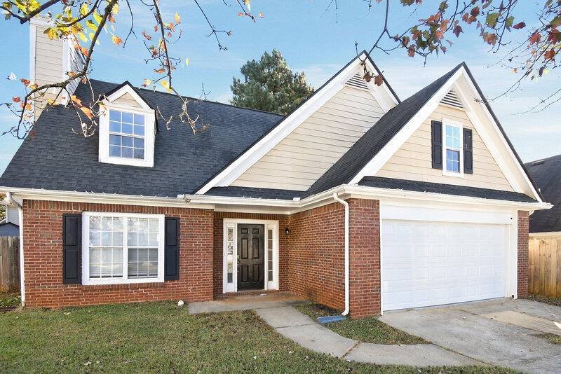 2,195/Mo, 2053 Summer View Pl SW Marietta, GA 30060 Front View