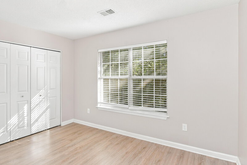 2,195/Mo, 2053 Summer View Pl SW Marietta, GA 30060 Bedroom View