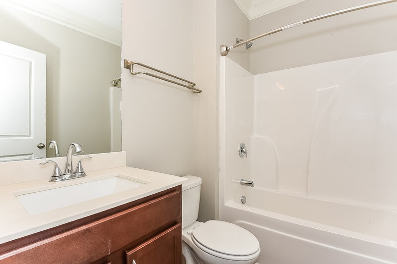 3,610/Mo, 4640 Settlers Grove Rd Cumming, GA 30028 Bathroom View
