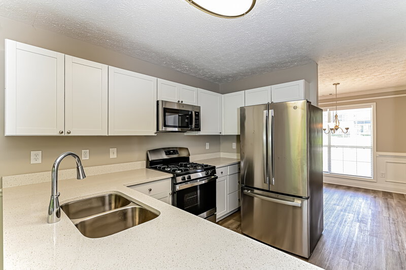 2,400/Mo, 1053 Privet Way McDonough, GA 30253 Kitchen View 2