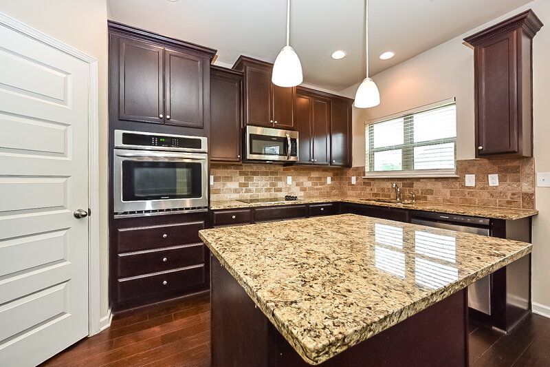 3,690/Mo, 617 Winners Cir # 0 Locust Grove, GA 30248 Kitchen View