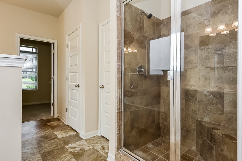3,690/Mo, 617 Winners Cir # 0 Locust Grove, GA 30248 Main Bathroom View 2