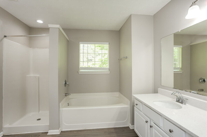 2,285/Mo, 511 Gables Ct McDonough, GA 30253 Main Bathroom View