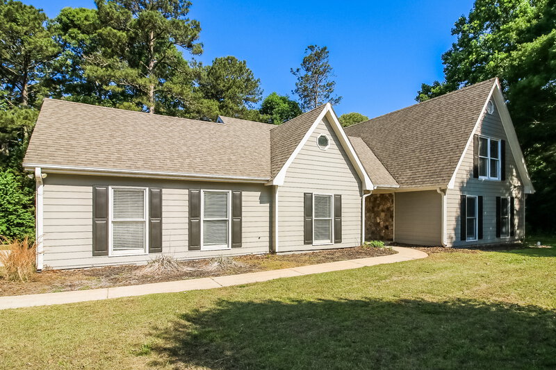 2,560/Mo, 1001 Crown Corners Dr McDonough, GA 30253 Front View