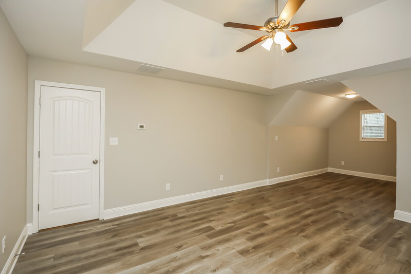 2,200/Mo, 137 Sweetspring Way Lawrenceville, GA 30045 Main Bedroom View