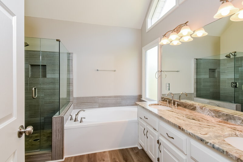 2,740/Mo, 3783 Ping Ct NW Acworth, GA 30101 Main Bathroom View