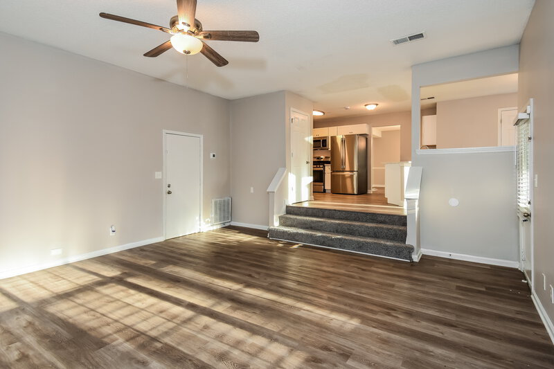 2,335/Mo, 1365 Lywellen Ct Stone Mountain, GA 30087 Living Room View