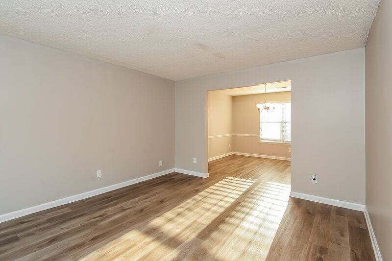 2,335/Mo, 1365 Lywellen Ct Stone Mountain, GA 30087 Family Room View 2