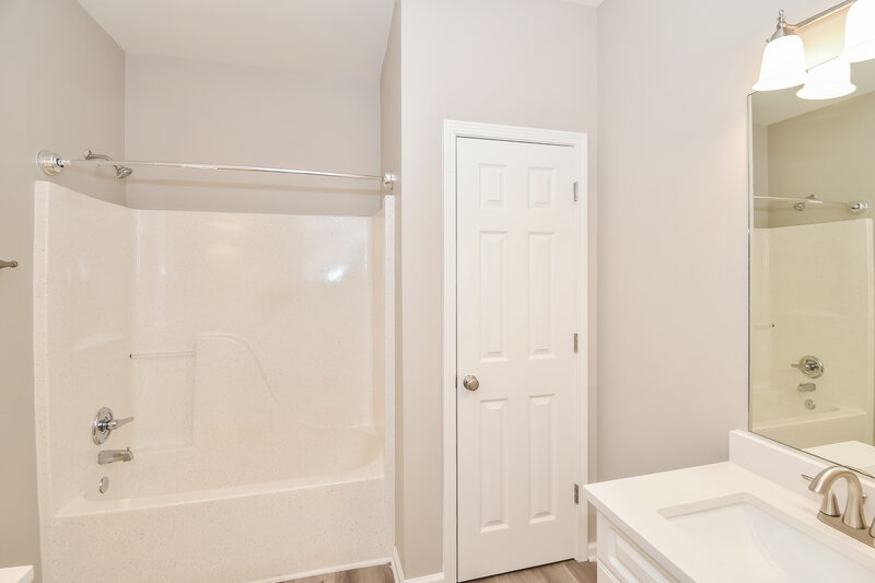 2,305/Mo, 316 Crest Pointe S Bremen, GA 30110 Bathroom View