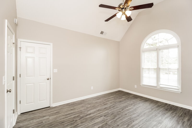 1,685/Mo, 1385 Eagles Nest Cir Carrollton, GA 30116 Main Bedroom View