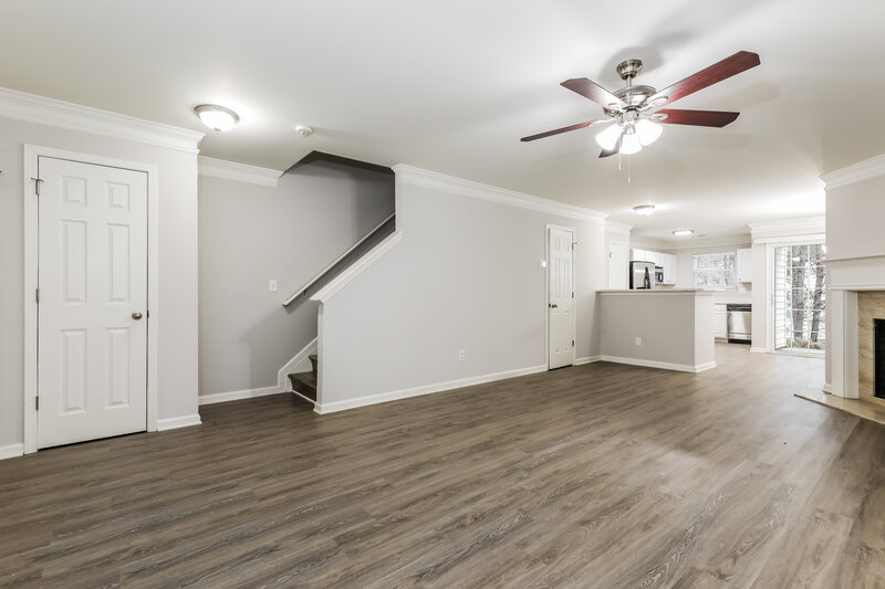 1,725/Mo, 871 Crestwell Cir SW Atlanta, GA 30331 Living Room View 2