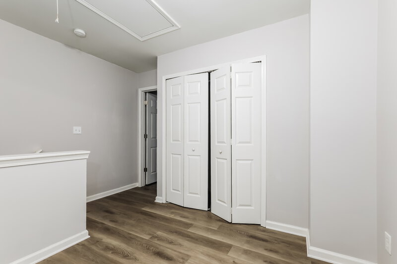 1,725/Mo, 871 Crestwell Cir SW Atlanta, GA 30331 Loft View