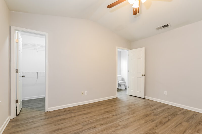 1,725/Mo, 871 Crestwell Cir SW Atlanta, GA 30331 Main Bedroom View 2