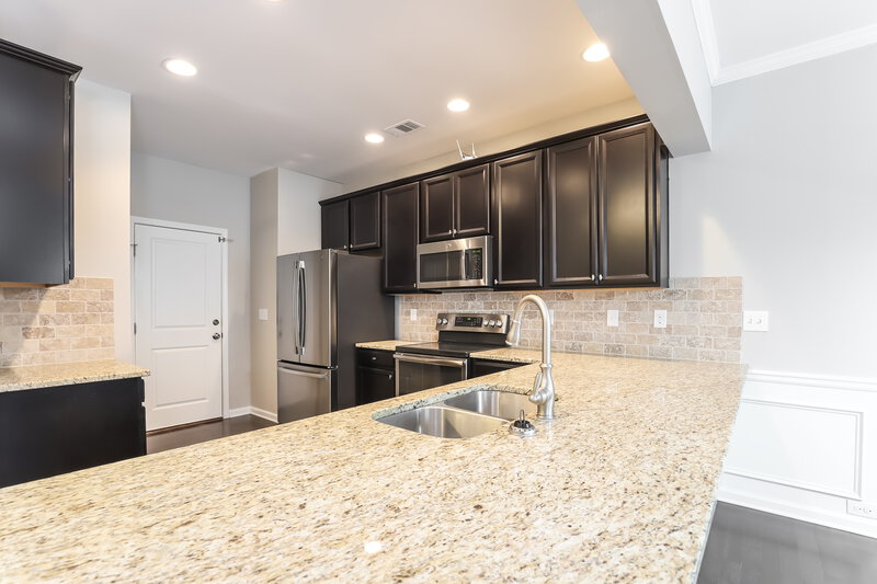 2,215/Mo, 1590 Brookmere Way Cumming, GA 30040 Kitchen View