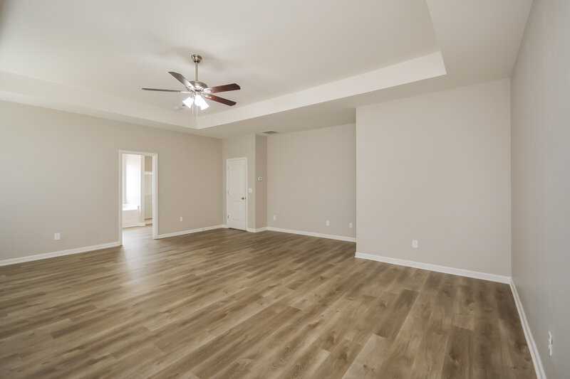 2,275/Mo, 190 Emerson Trl Covington, GA 30016 Main Bedroom View
