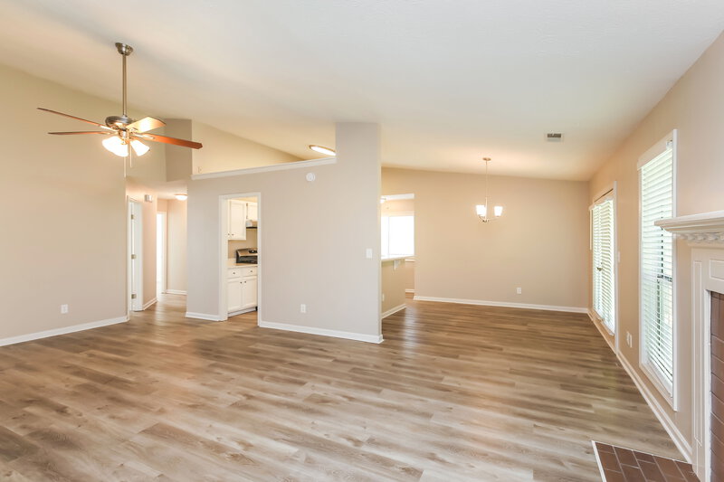 2,240/Mo, 1282 Bailing Dr Lawrenceville, GA 30043 Living Room View 3