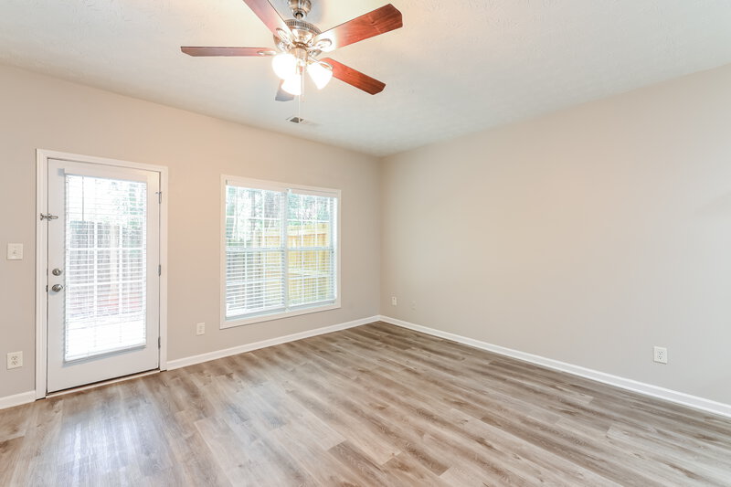 1,775/Mo, 770 Brookside Parc Ln Avondale Estates, GA 30002 Living Room View