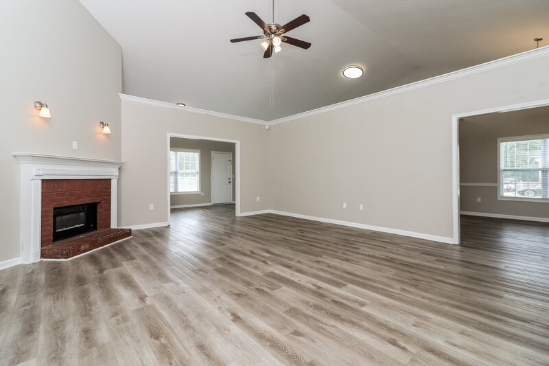 0/Mo, 203 Olde Lexington Pass Villa Rica, GA 30180 Living Room View 2